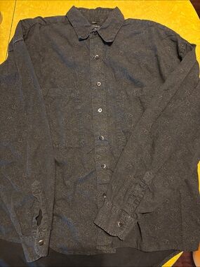 Point Zero Men's Paisley Button-Down Shirt